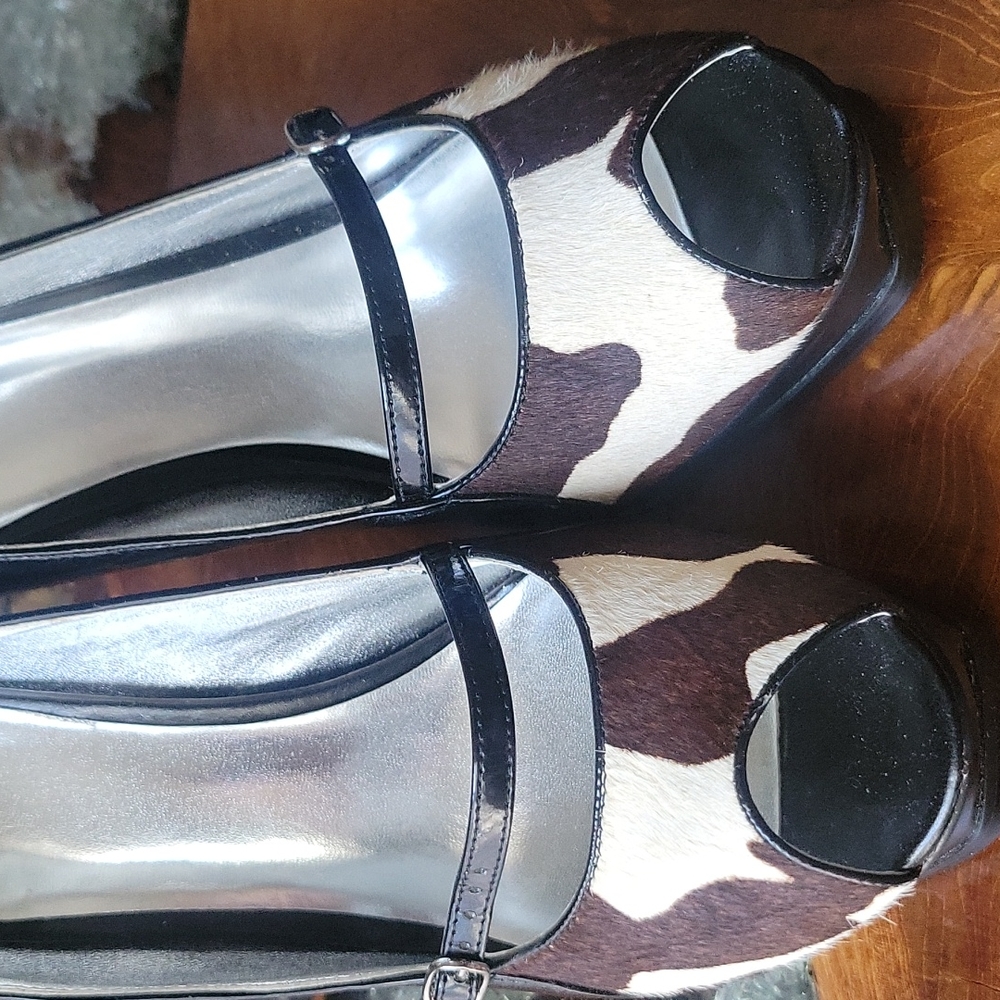 Shoes - Picture 4 of 4